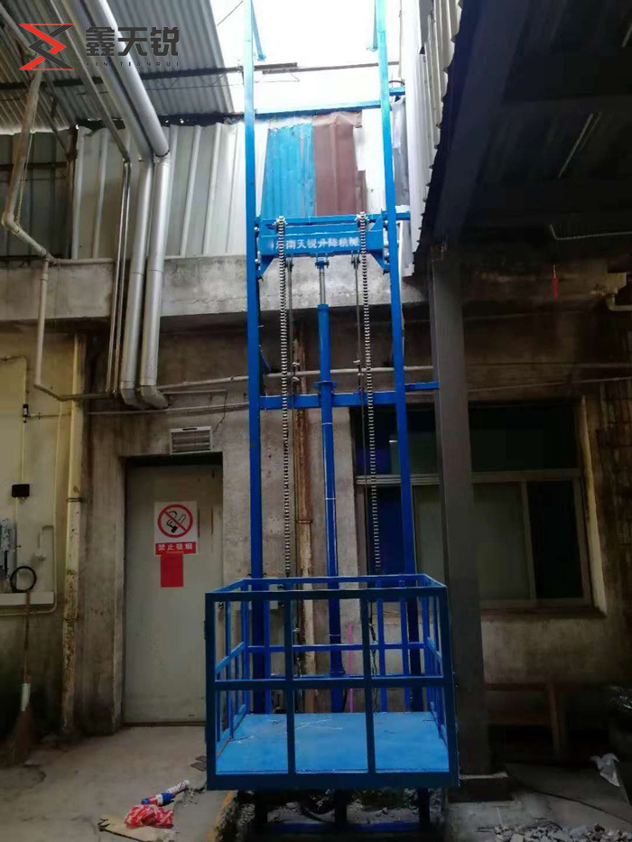 武汉导轨式升降货梯
